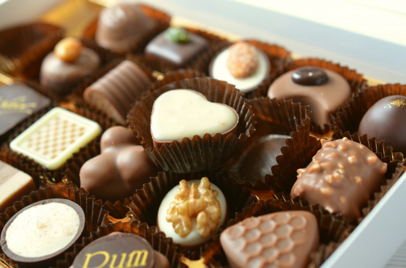 confiserie-LE CASTELLET-min_chocolates_food_candy_calories_nibble_chocolate_heart-782043